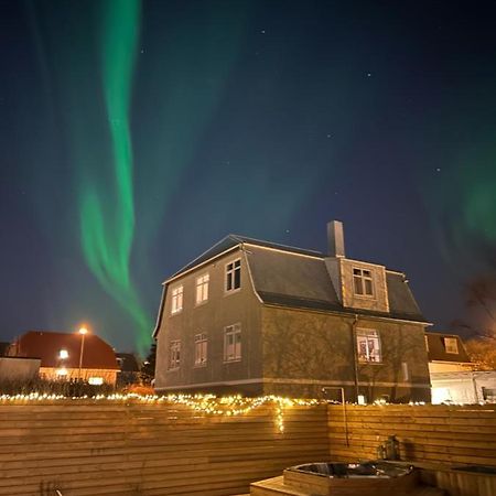 Lovely Studio Apartment With Hot Tub Reykjavík Exterior foto