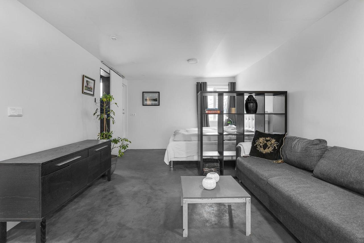 Lovely Studio Apartment With Hot Tub Reykjavík Exterior foto