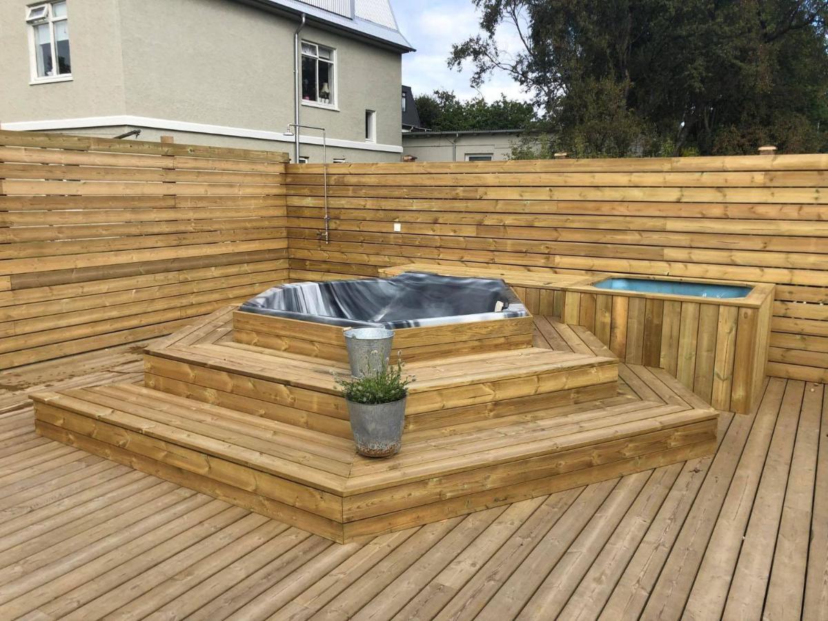 Lovely Studio Apartment With Hot Tub Reykjavík Exterior foto